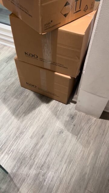 NYHED!!!🖤 - Vi har fået nye luksuriøse produkter på hylderne, og vi er så glade for at vi nu kan præsentere jer for ORIBE! #oribeobssesed